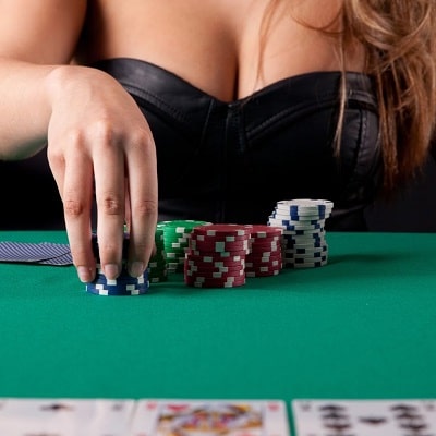 Famosos jugando al póquer