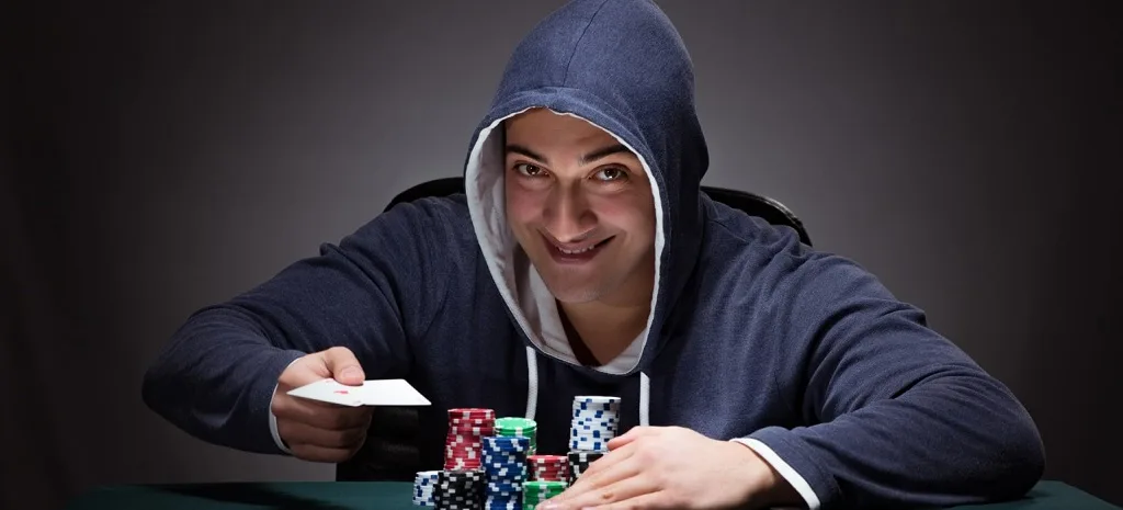 how to bluff poker